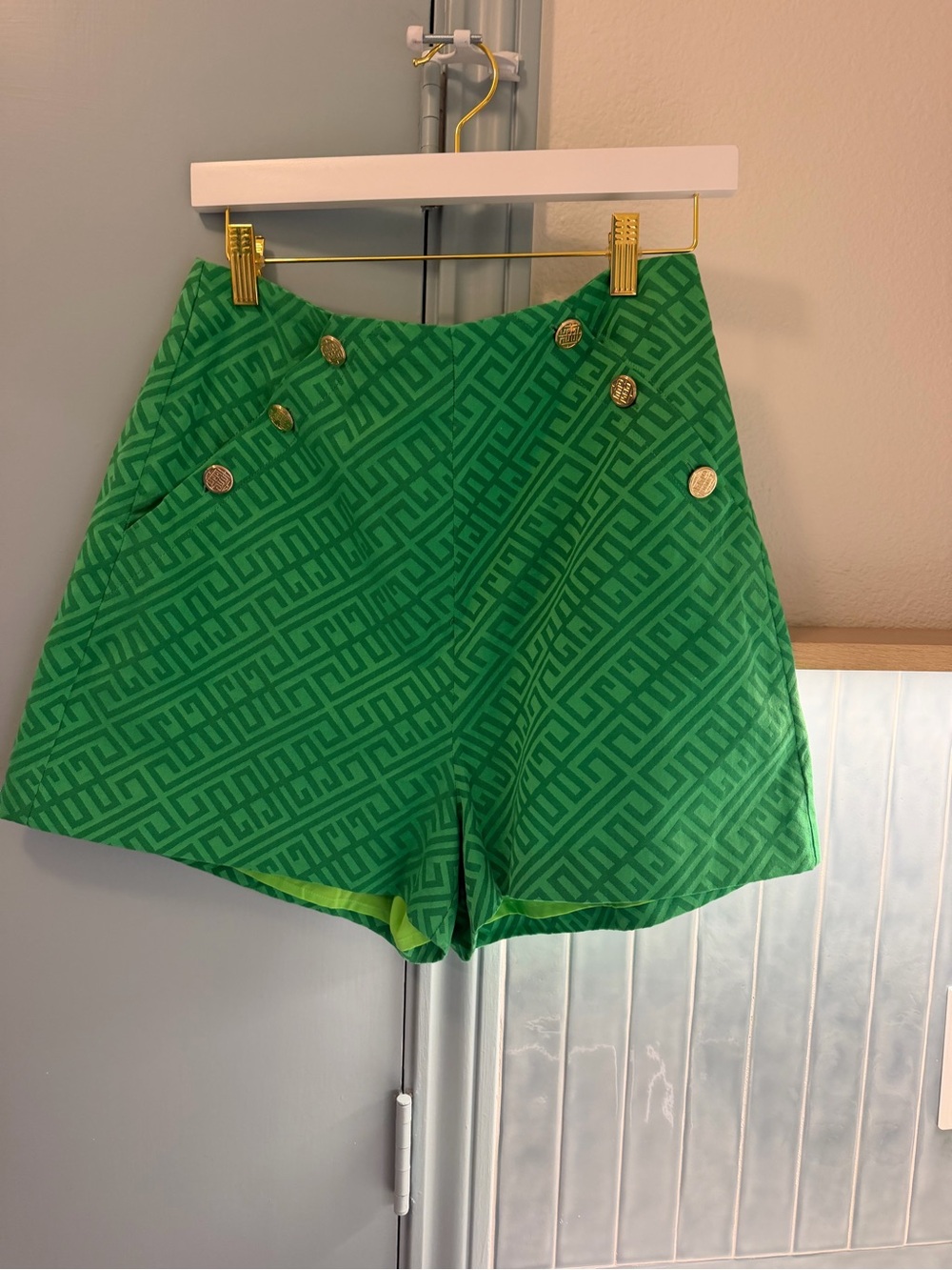 High-Waist Green Patterned Women’s Shorts with Gold Buttons